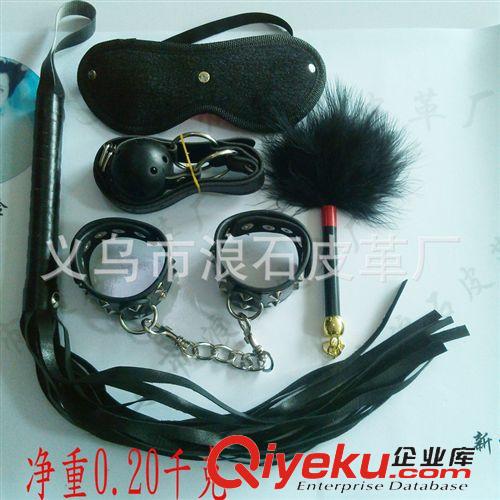 情趣配件 直銷供應(yīng)成人用品 情趣皮革十字扣 夫妻情趣用品批發(fā)