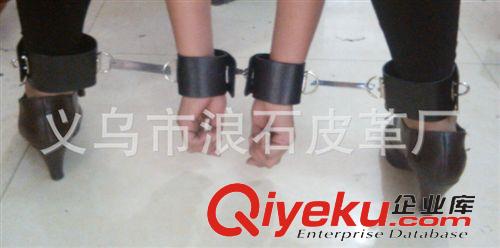 情趣skjk 成人用品夫妻情趣皮革用品另類玩具一字型手腳相連拷生產廠家原始圖片3