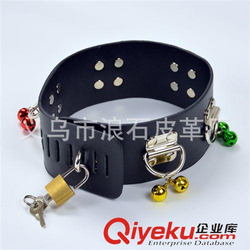 情趣項圈 脖套 情趣項圈批發 皮質帶鎖鈴鐺項圈 束縛脖套 另類刺激夫妻情趣用品原始圖片2