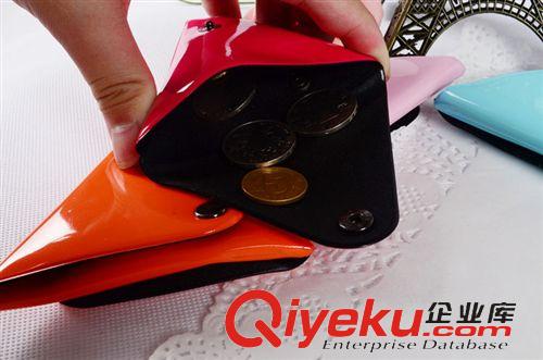 新品推薦 批發(fā)供應(yīng) PVC零錢包 三角零錢包 熱銷韓版零錢包原始圖片3