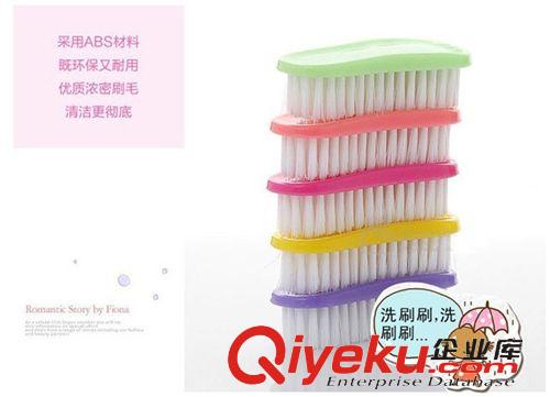 去痱|止癢|清潔|驅蚊 創意大腳丫造型鞋刷 清潔刷 浴缸刷 家務清潔洗衣刷，很實用2726原始圖片2