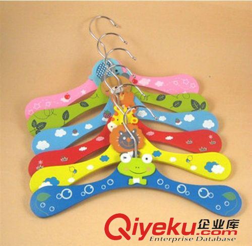 袖套|圍裙|廚房用品|工作服 木制卡通兒童衣架批發 卡通動物衣架 居家用品 衣服掛2721
