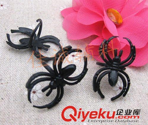 萬圣節、整蠱玩具 兩款塑料夜光指環蝙蝠/骷髏頭 萬圣節玩具 DIY裝飾小戒指