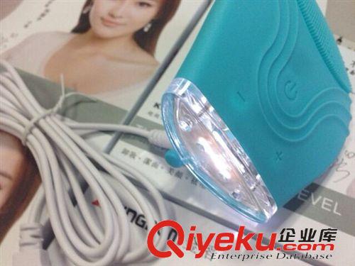 金稻系列 金稻~硅膠潔面儀洗臉刷毛孔清潔器洗臉儀家用洗臉kd-303原始圖片2