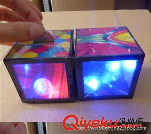 發(fā)光玩具 閃光魔幻儲錢罐