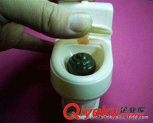 電動玩具/百貨玩具 愚人節整人玩具 噴水小馬桶 噴水馬桶 電腦 整蠱 搞笑 創意原始圖片3