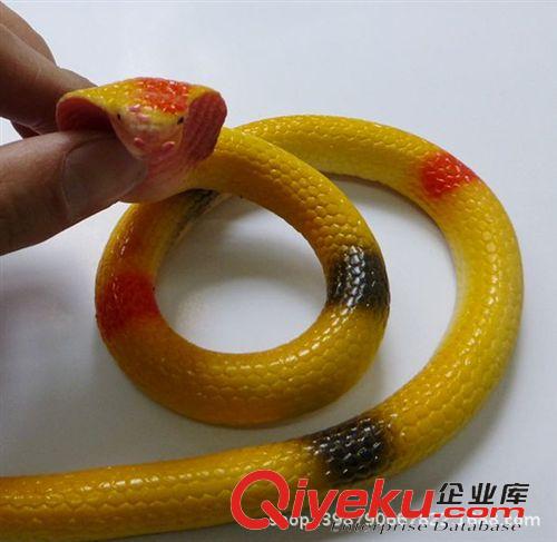 仿真玩具/仿真動物 愚人節(jié)必備/整人玩具/搞怪玩具/仿真蛇軟膠眼鏡蛇嚇人蛇(68C)原始圖片2