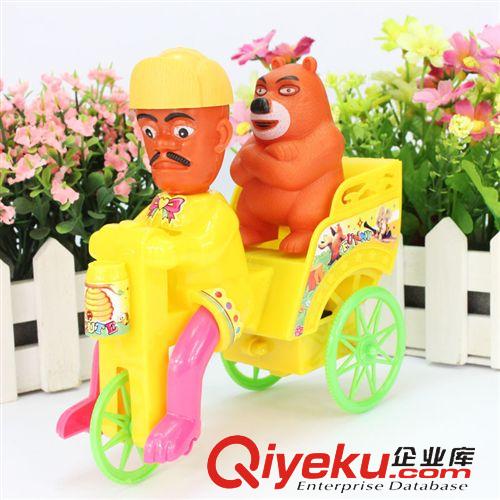 二月新品 拉線玩具 拉線三輪車光頭強(qiáng)載熊帶鈴 地?cái)偀豳u