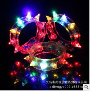 禮品、工藝品 廠家直銷 七彩帶刺閃光手鐲 晚會地攤熱賣 發光手環 閃光手帶原始圖片2