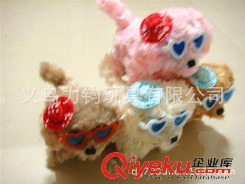 電動(dòng)毛絨玩具 倒退狗 廠家直銷 卷毛戴眼鏡戴帽子電動(dòng)狗 會(huì)叫會(huì)跑 眼會(huì)亮原始圖片2
