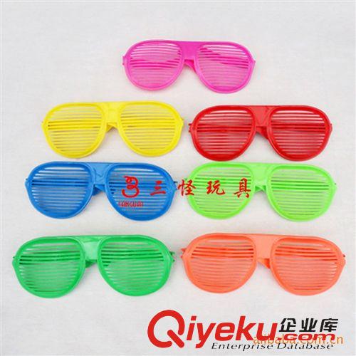 胡子,眼鏡,鼻子,耳朵等 供應化妝舞會用品 游戲表演用品 假胡須胡子 小胡子