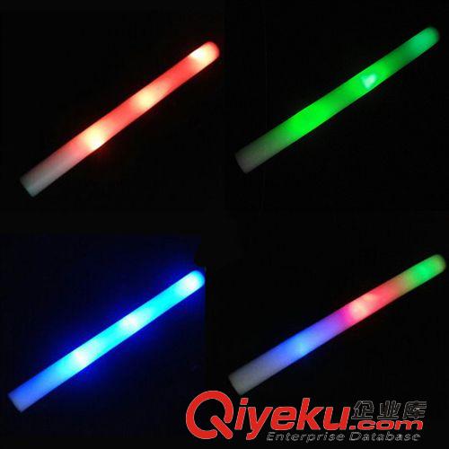 活動氣氛道具 KTV 酒吧用品演唱會 發(fā)光玩具 熒光棒電子泡沫棒閃光棒17g