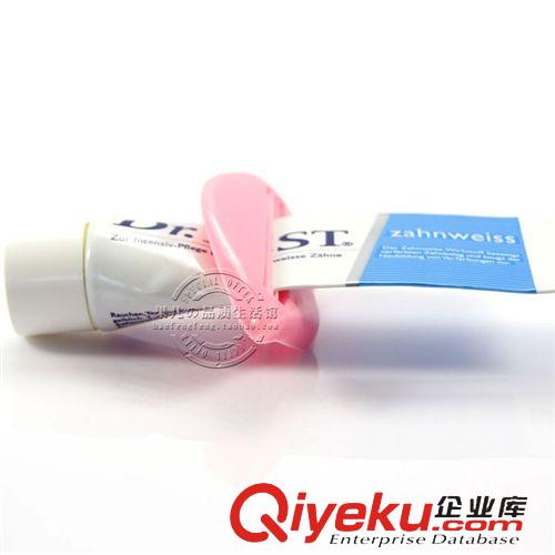 廚房衛(wèi)浴 2元店 地?cái)傄故?紅唇擠牙膏器 創(chuàng)意家居洗面奶擠壓器   2只裝原始圖片3