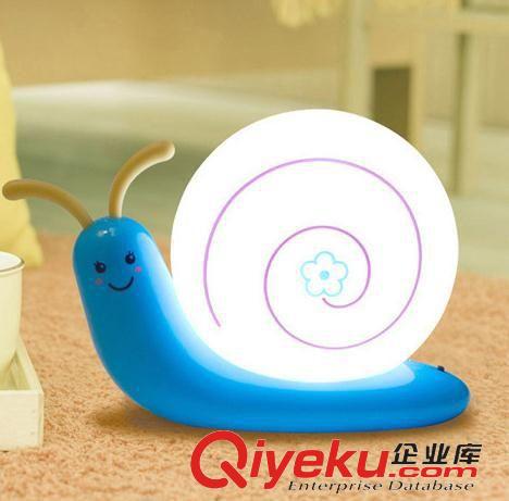 新品上市 正品曲務(wù)卡通床頭燈 蝸牛燈 創(chuàng)意掛墻臺(tái)燈USB新奇 充電LED小夜燈原始圖片2
