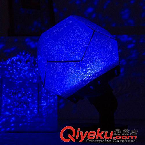 星空投影燈 供應(yīng)新奇特八代大人科學(xué)四季星空投影燈 小夜燈 加量版星空燈原始圖片2