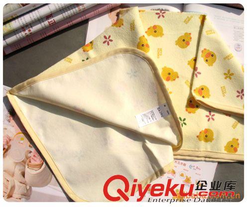 外貿(mào)商品專區(qū) 大號(hào)(70*120cm)日本 圖案尿墊 黃色小鴨透氣的隔尿墊9014原始圖片2