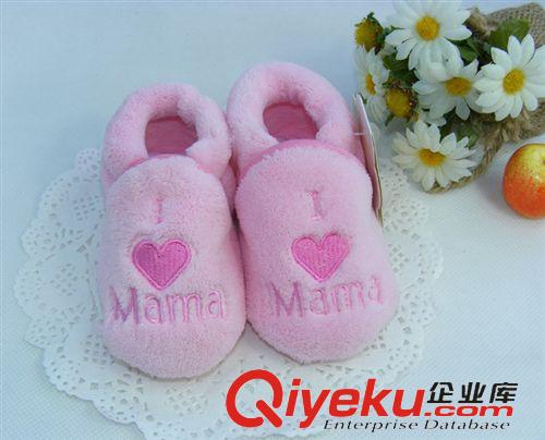 寶寶鞋|學(xué)步鞋|嬰兒鞋 I LOVE Mama&Tata愛心款超柔軟珊瑚絨寶寶鞋套/嬰兒鞋/學(xué)步鞋3022原始圖片3