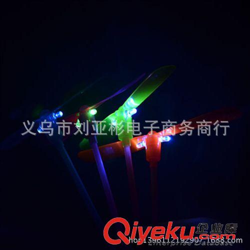 發(fā)光玩具類 地攤熱賣發(fā)光玩具 夜光陀螺 閃光玩具 小孩玩具 閃光陀螺熱賣