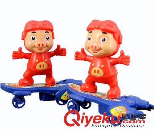 奧特曼、鎧甲勇士 熱銷小豬玩具 可愛豬回力滑板車 擺地攤玩具批發