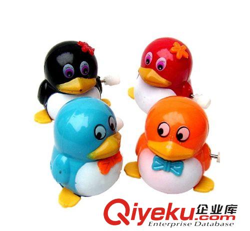 其他益智玩具 發(fā)條玩具 會走的小企鵝 可愛的小QQ迷你公仔 店內(nèi)有促銷包郵原始圖片2
