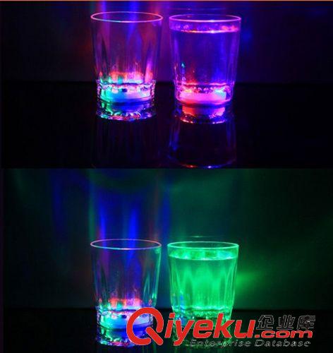 場地布置道具 開光控制七彩變色閃光平杯酒吧KTV必備創(chuàng)意禮品 生日禮物tj包郵