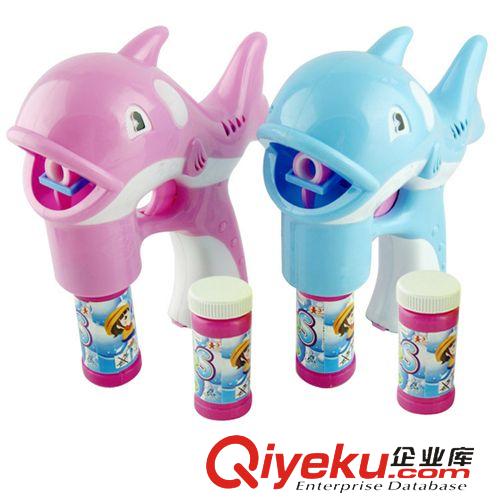 2015年3月新品促銷(xiāo) 熱賣(mài)超大號(hào)電動(dòng)海豚泡泡槍 2瓶水音樂(lè)燈光吹泡泡 地?cái)倧V場(chǎng)玩具原始圖片3