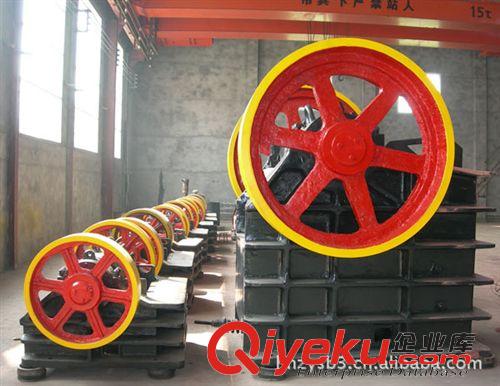 破碎設(shè)備 供應(yīng)破碎機(jī) 石子機(jī) 碎石設(shè)備 碎石機(jī) 打石機(jī) 石料破碎生產(chǎn)線原始圖片2
