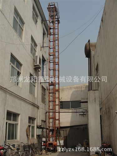 施工升降機(jī) 廠家直供建筑施工自升式龍門架架升降機(jī)設(shè)備