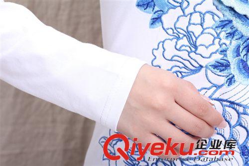 【特價款不退換】 FM9278 特價2014新款秋裝 青花瓷民族風(fēng)刺繡 全棉長袖T恤 百搭原始圖片3