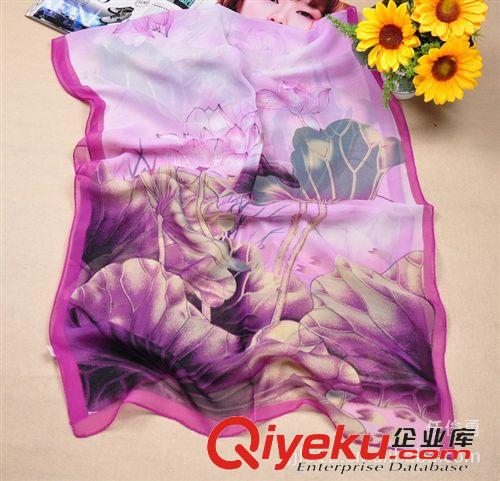 按價格區分-更多優惠 新款荷花印花雪紡女士卷邊加長絲巾 氣質圍巾絲巾批發直銷J-027原始圖片3