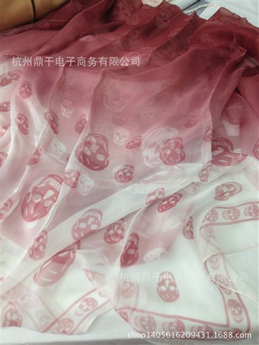 tj區(qū) tj 麥麥  黑白漸變骷髏頭酒紅漸變骷髏頭真絲圍巾