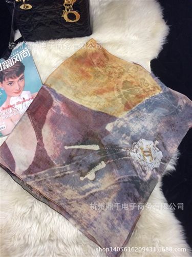 14年10月30日新款 2014復(fù)古星星 走秀款 經(jīng)典油畫渲染風(fēng)真絲桑蠶絲絲巾圍巾秋冬女原始圖片2