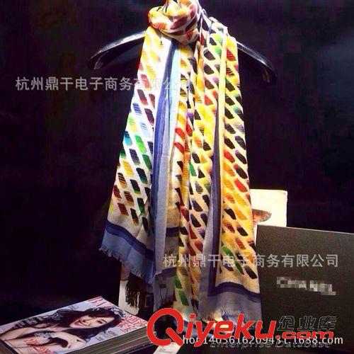 按面料材質(zhì)分類 gd走秀款圍巾歐美gd圍巾 秋冬羊絨圍巾 彩色方塊絲絨圍巾披肩原始圖片2