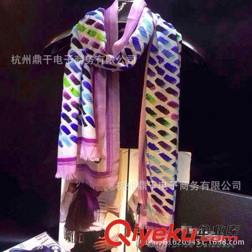 按面料材質(zhì)分類 gd走秀款圍巾歐美gd圍巾 秋冬羊絨圍巾 彩色方塊絲絨圍巾披肩原始圖片3