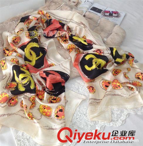 按尺寸分類 熱賣爆款 C粉色涂鴉logo真絲長絲巾 桑蠶絲披肩圍巾女士新款原始圖片2