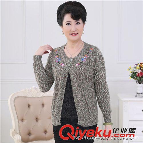 中老年媽媽裝 中老年女裝針織衫媽媽裝寬松圓領(lǐng)鑲鉆針織毛衣打底衫廠家直銷