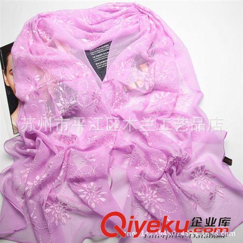 蘇繡真絲長(zhǎng)巾 蘇州絲綢{bfb}桑蠶絲 真絲圍巾 漸變色繡花長(zhǎng)絲巾 廠家直銷(xiāo) 批發(fā)