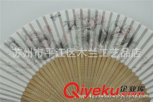 竹節(jié)真絲女扇 蘇州扇子 工藝扇 頭青扇骨 竹節(jié)雕刻真絲女扇 竹子 荷花圖原始圖片2