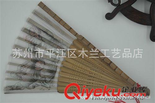竹節(jié)真絲女扇 蘇州扇子 工藝扇 頭青扇骨 竹節(jié)雕刻真絲女扇 竹子 荷花圖原始圖片3
