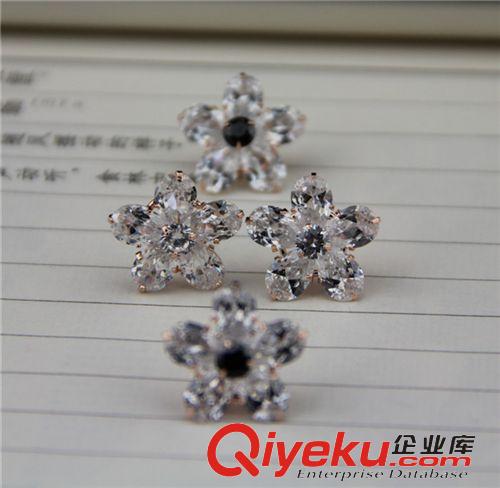 時(shí)尚飾品-防過(guò)敏 2015廠家直銷(xiāo)四方形幾何超炫耳釘 閃鉆滿鉆耳飾 幸運(yùn)閃鉆批發(fā)