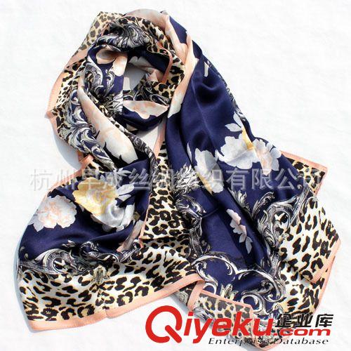 絲綢面料Silk Fabrics 現貨出售{zx1}款羅伯特豹紋絲巾 批發真絲桑蠶絲長絲巾圍巾披肩