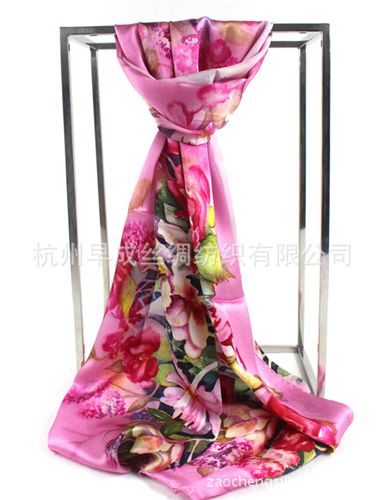 7月上新New Arrival 早成絲綢新款真絲絲巾禮品 數(shù)碼花顏圍巾長絲巾 素縐緞披肩原始圖片3