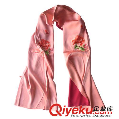 新品上架 現(xiàn)貨批發(fā)gd印花女式蠶絲披肩創(chuàng)意禮品手工精美牡丹刺繡圍巾披肩