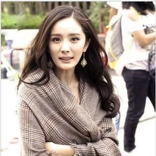 腈綸 dp明星楊冪同款個性大披肩 短穗韓版秋冬女士格子圍巾批發