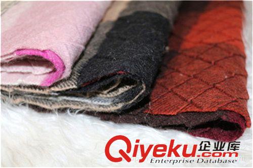 2014年爆款產(chǎn)品 15年新年款羔羊絨菱形塊兒格子圍巾歐范兒氣質(zhì)名家打造手感超好原始圖片3