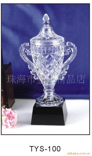 H.奖品、授权牌：奖牌、证书、奖杯、金盘、金银铜章 供应高尔夫高级水晶奖杯 纪念品 水晶工艺品制作