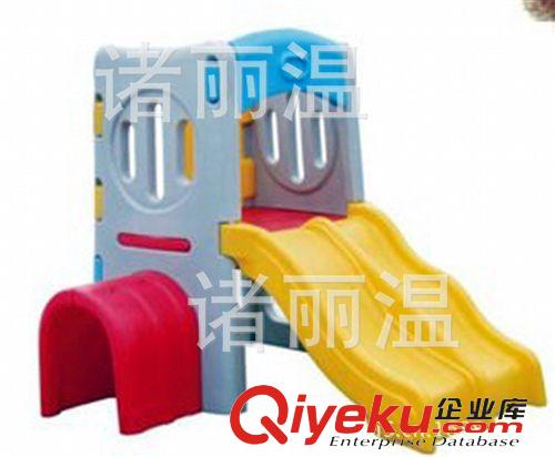 室內塑料玩具 供應游樂幼兒玩具 塑料火車頭滑梯原始圖片3