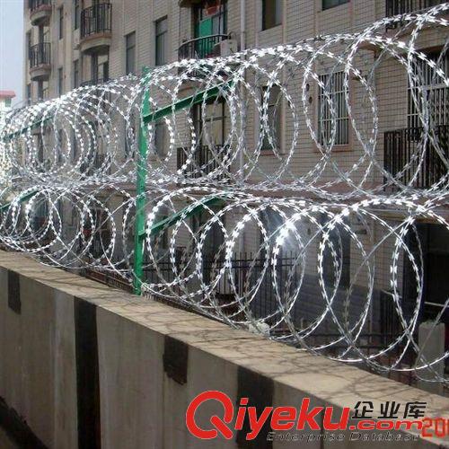 荷蘭網(wǎng) 供應(yīng)荷蘭網(wǎng) 、各種護(hù)欄網(wǎng)