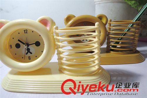 座鐘 擺臺筆筒鬧鐘 創意小熊座鐘 叫醒鐘學生鐘生日禮物家居禮品 賺品原始圖片3