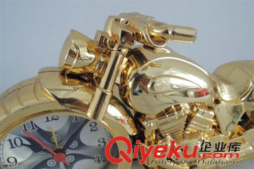 鬧鐘 工藝禮品 婚慶禮品 家居飾品烏色金色噴漆摩托車鬧鐘 生日禮物